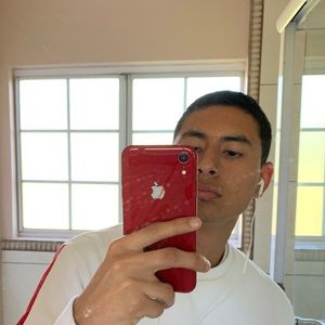 Meet your Posher, Ulises